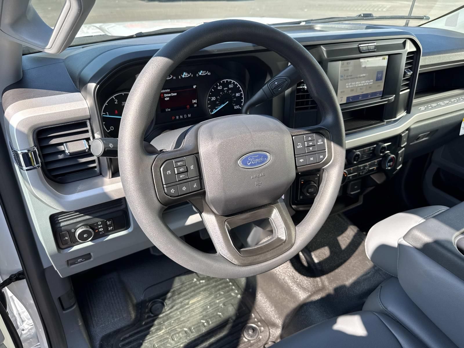 New 2026 Ford F350 XL w/ FX4 Off-Road Package AWD/4WD image 13