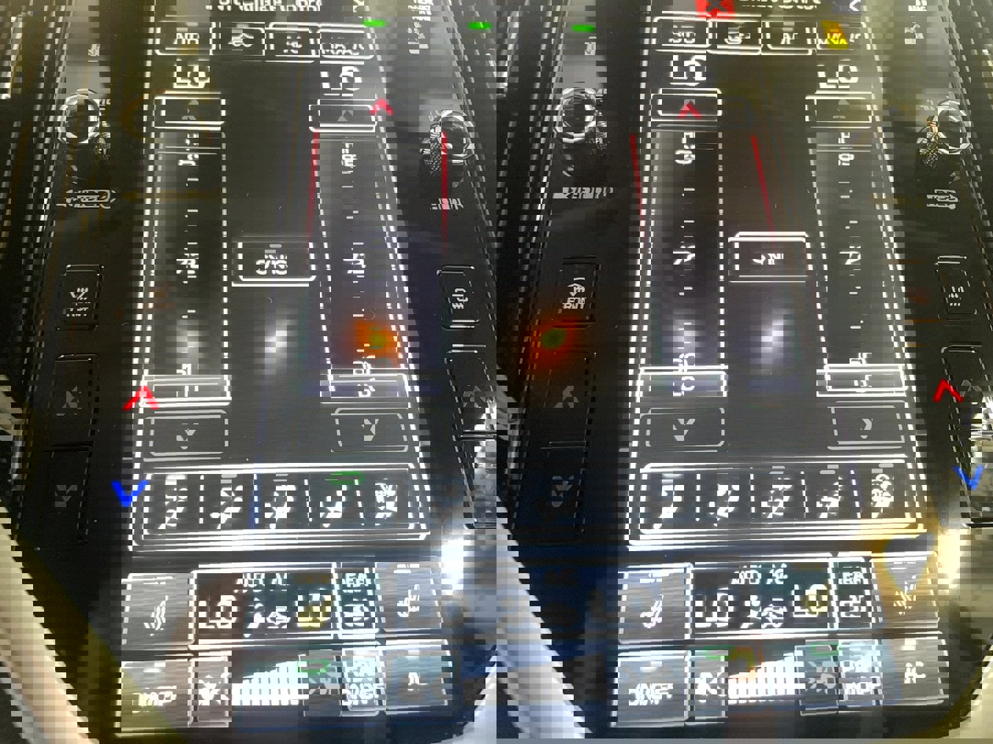 Used 2023 Subaru Ascent Premium image 8