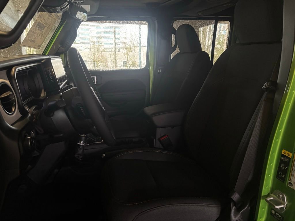 New 2025 Jeep Gladiator Sport image 11