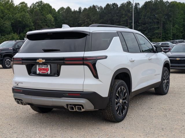 New 2026 Chevrolet Traverse LT w/ Sun and Wheel Package FWD image 2