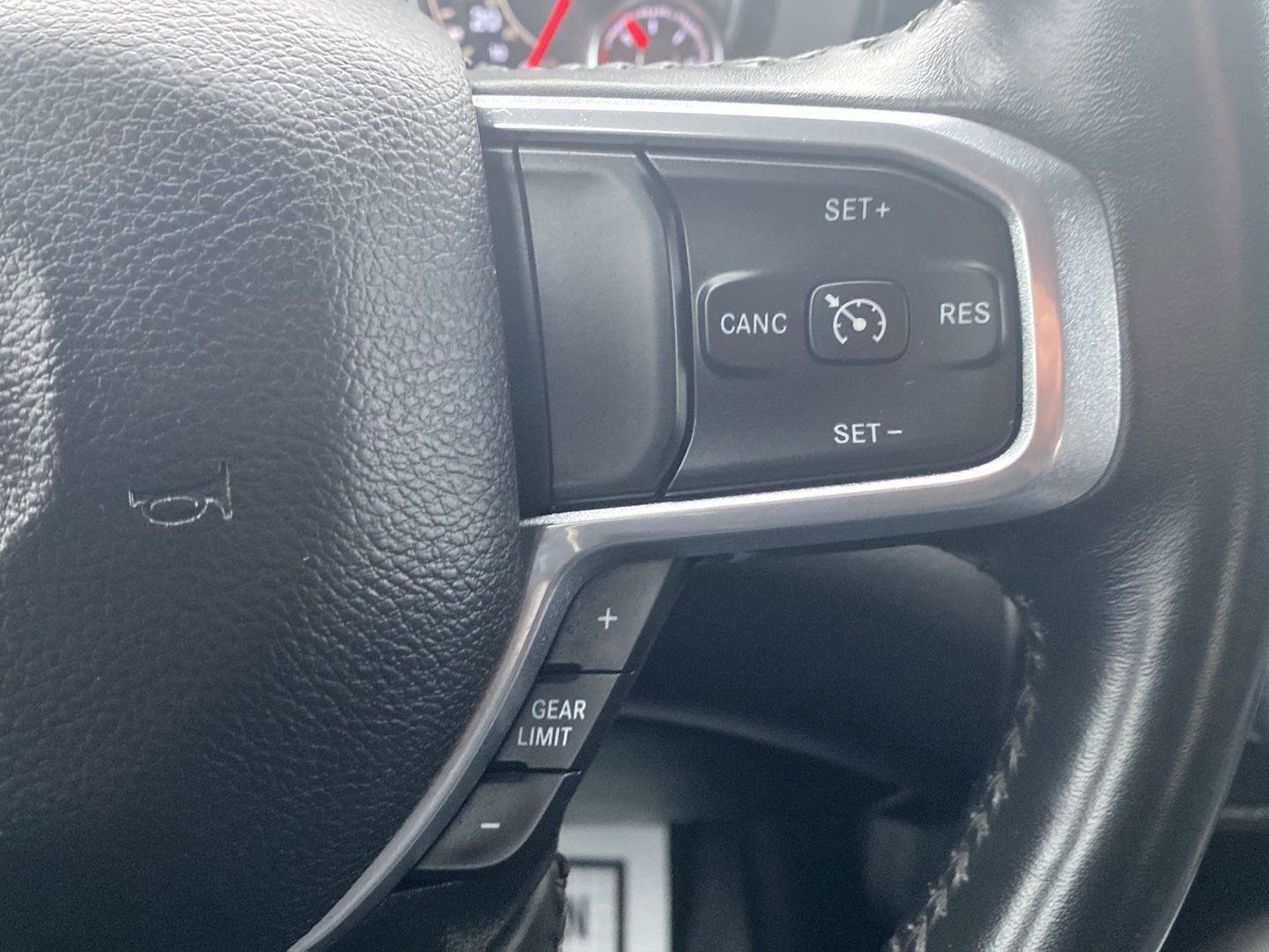 Used 2023 RAM 1500 Laramie AWD/4WD image 21