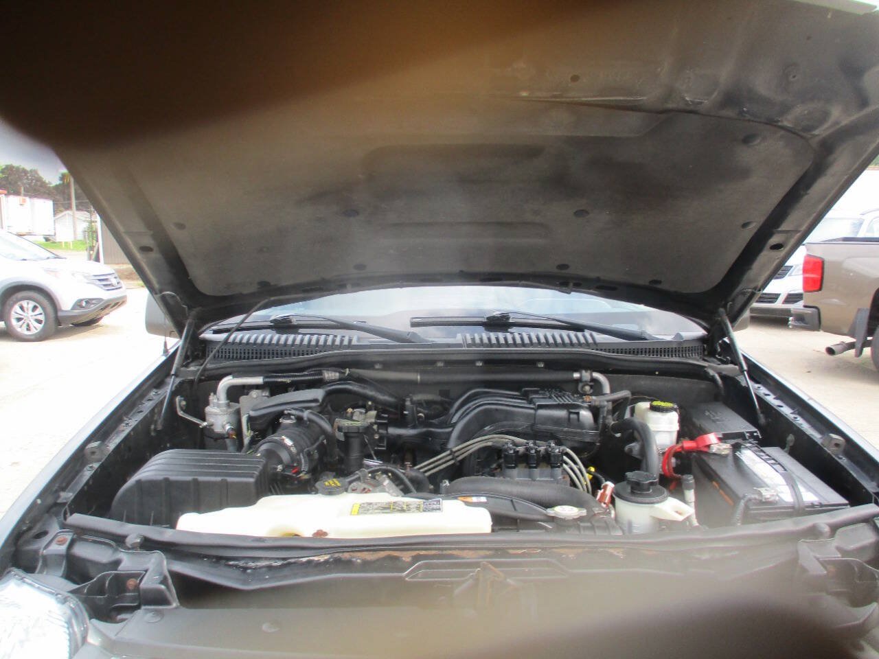 Used 2010 Ford Explorer XLT AWD/4WD image 32