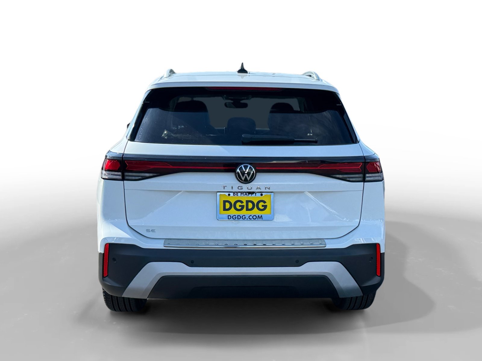 New 2026 Volkswagen Tiguan SE FWD image 4