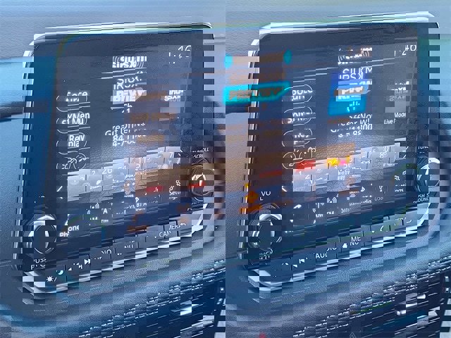 Used 2022 Nissan Rogue SL image 14