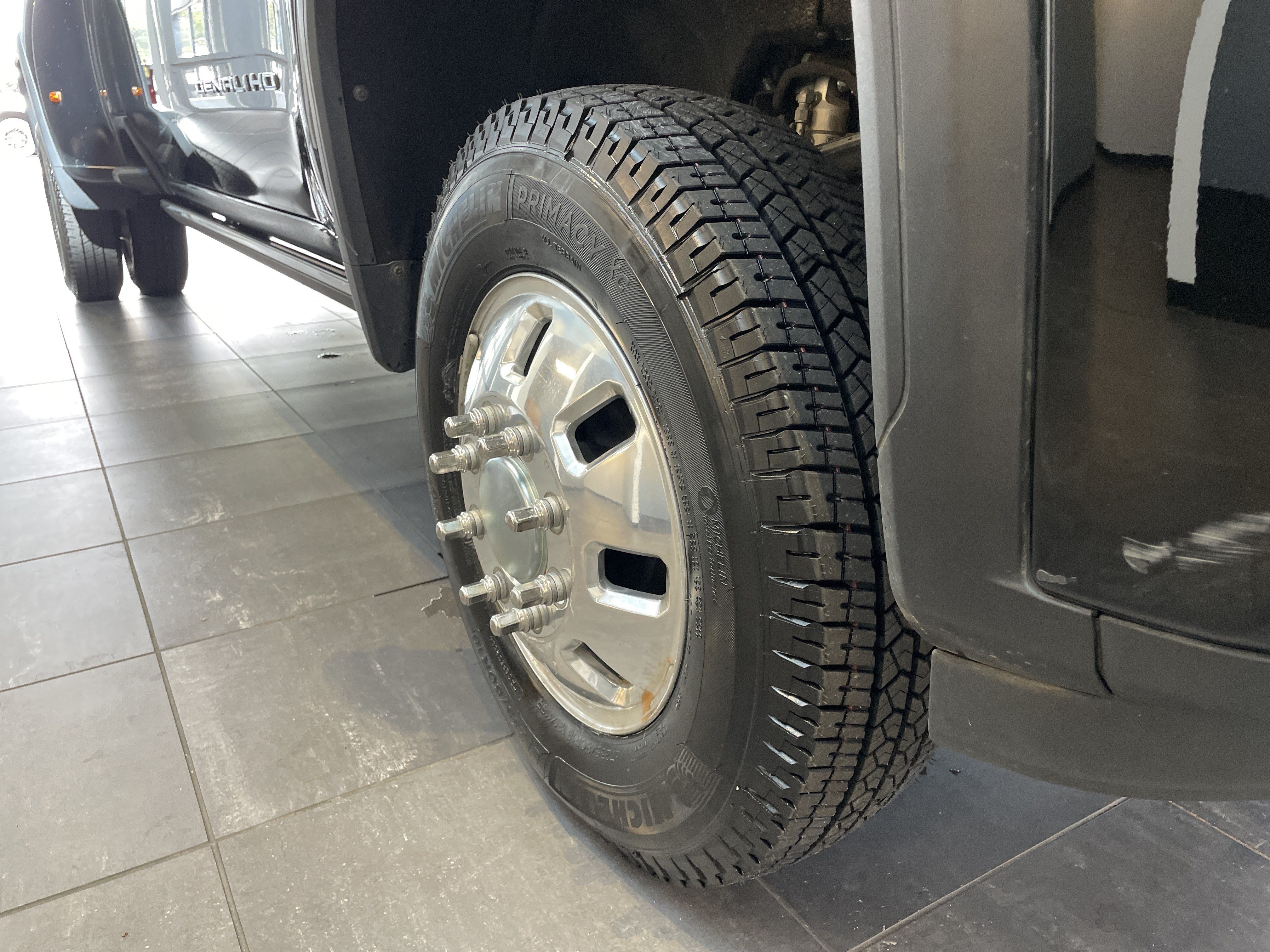 Used 2024 GMC Sierra 3500 Denali Ultimate AWD/4WD image 13