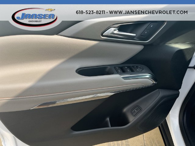 Used 2026 Chevrolet Traverse LT w/ Driver Confidence Package FWD image 21