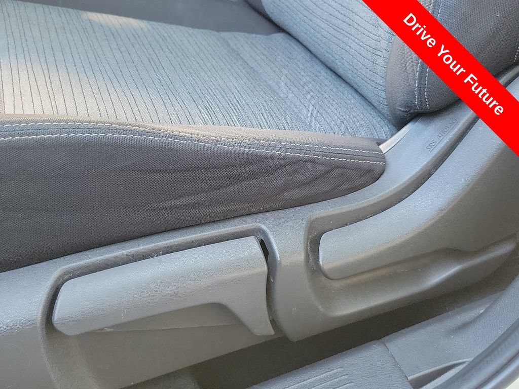 Used 2021 Nissan Rogue S FWD image 16
