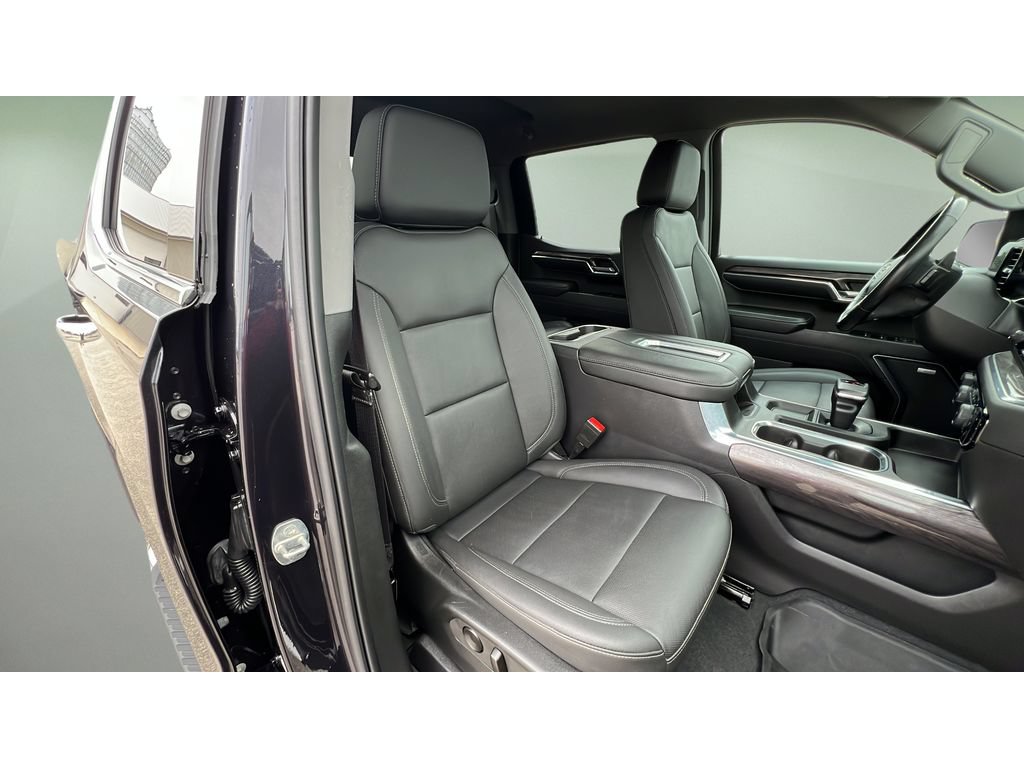 Certified 2022 Chevrolet Silverado 1500 LTZ AWD/4WD image 32