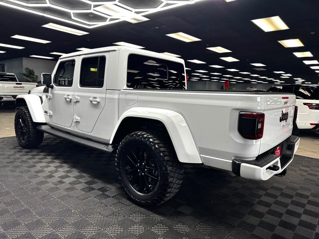 Used 2023 Jeep Gladiator Overland AWD/4WD image 9
