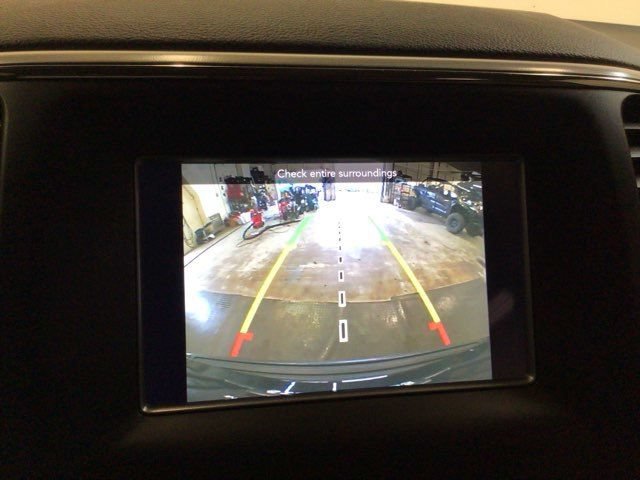 Used 2020 Jeep Grand Cherokee Laredo AWD/4WD image 13