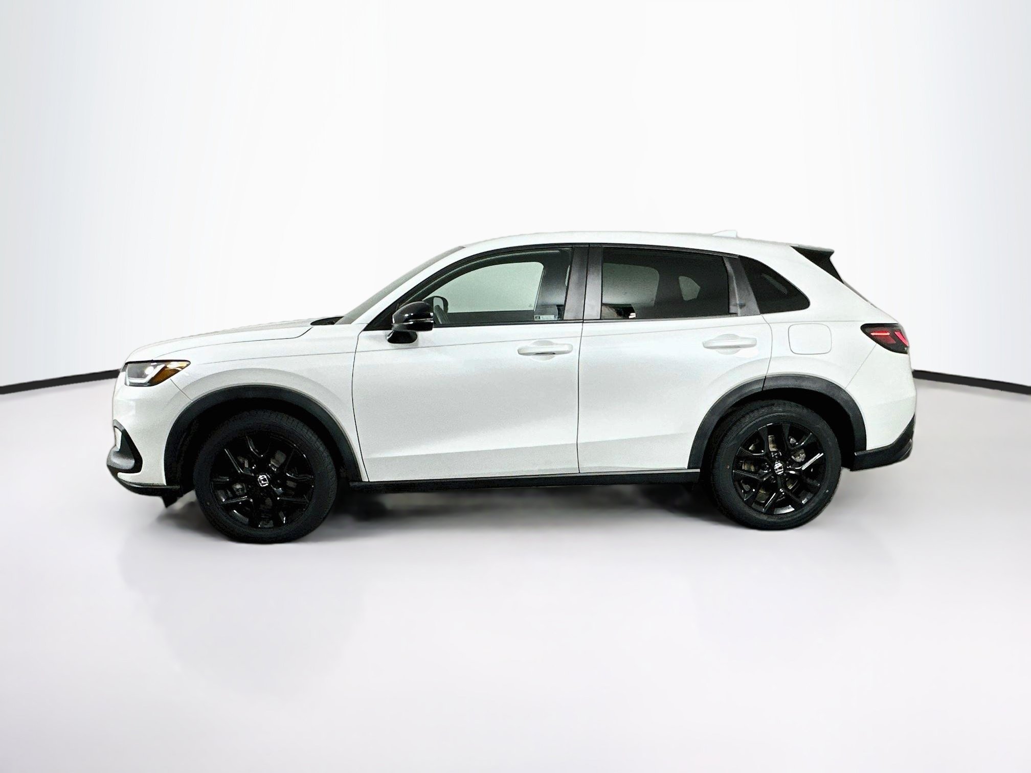 Used 2024 Honda HR-V Sport image 4