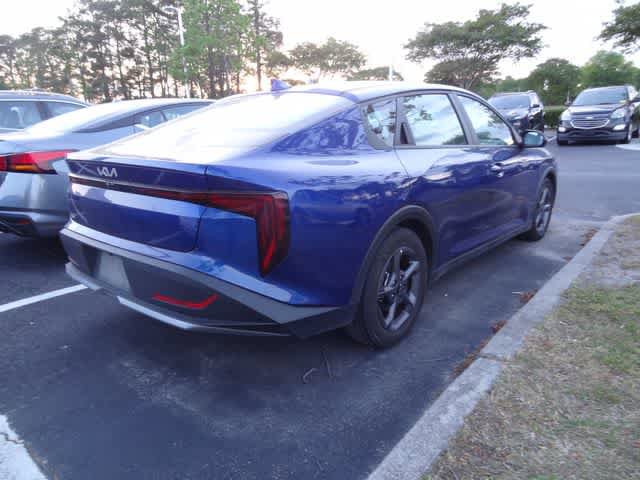 Used 2025 Kia K4 LXS FWD image 6