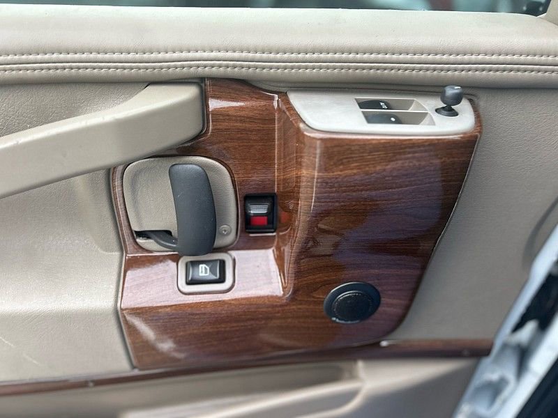 Used 2016 GMC Savana 2500 image 19