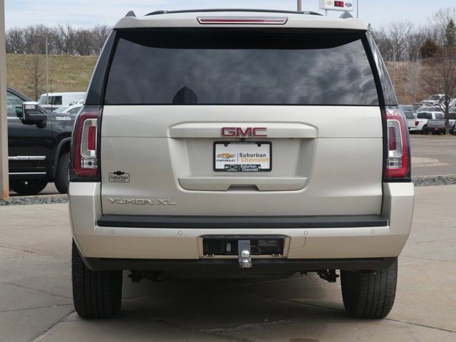 Used 2017 GMC Yukon XL SLT image 6