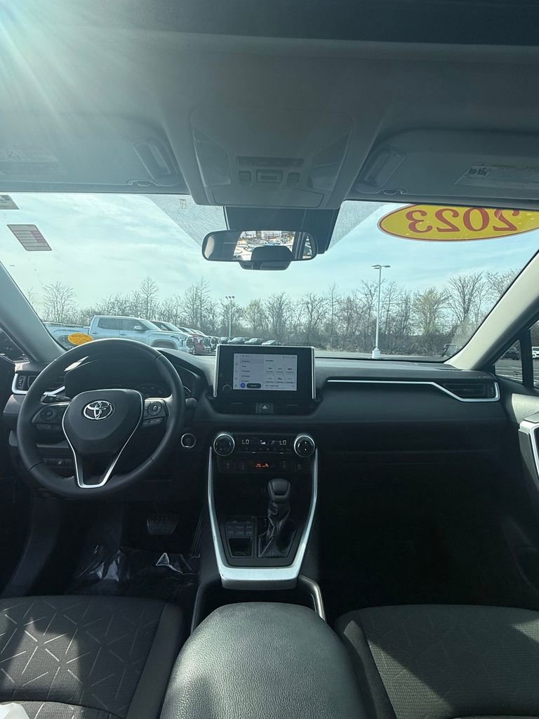 Used 2023 Toyota RAV4 XLE w/ Convenience Package image 14