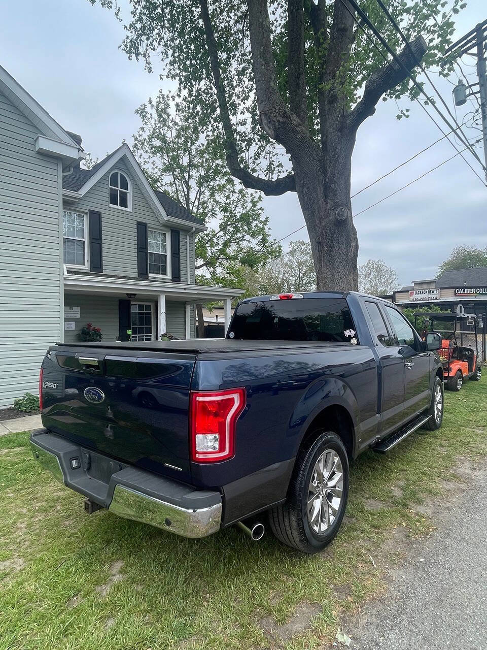 Used 2016 Ford F150 XLT w/ Equipment Group 301A Mid RWD image 8