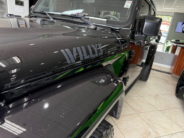 Used 2021 Jeep Gladiator Sport AWD/4WD image 6