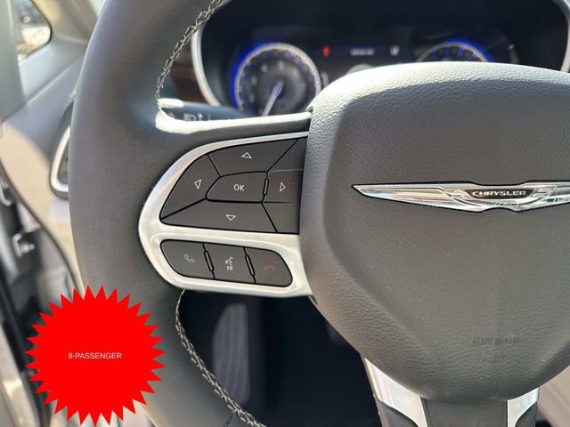 Used 2024 Chrysler Pacifica Limited image 16