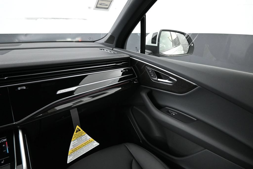 New 2026 Audi Q7 2.0T Premium AWD/4WD image 13