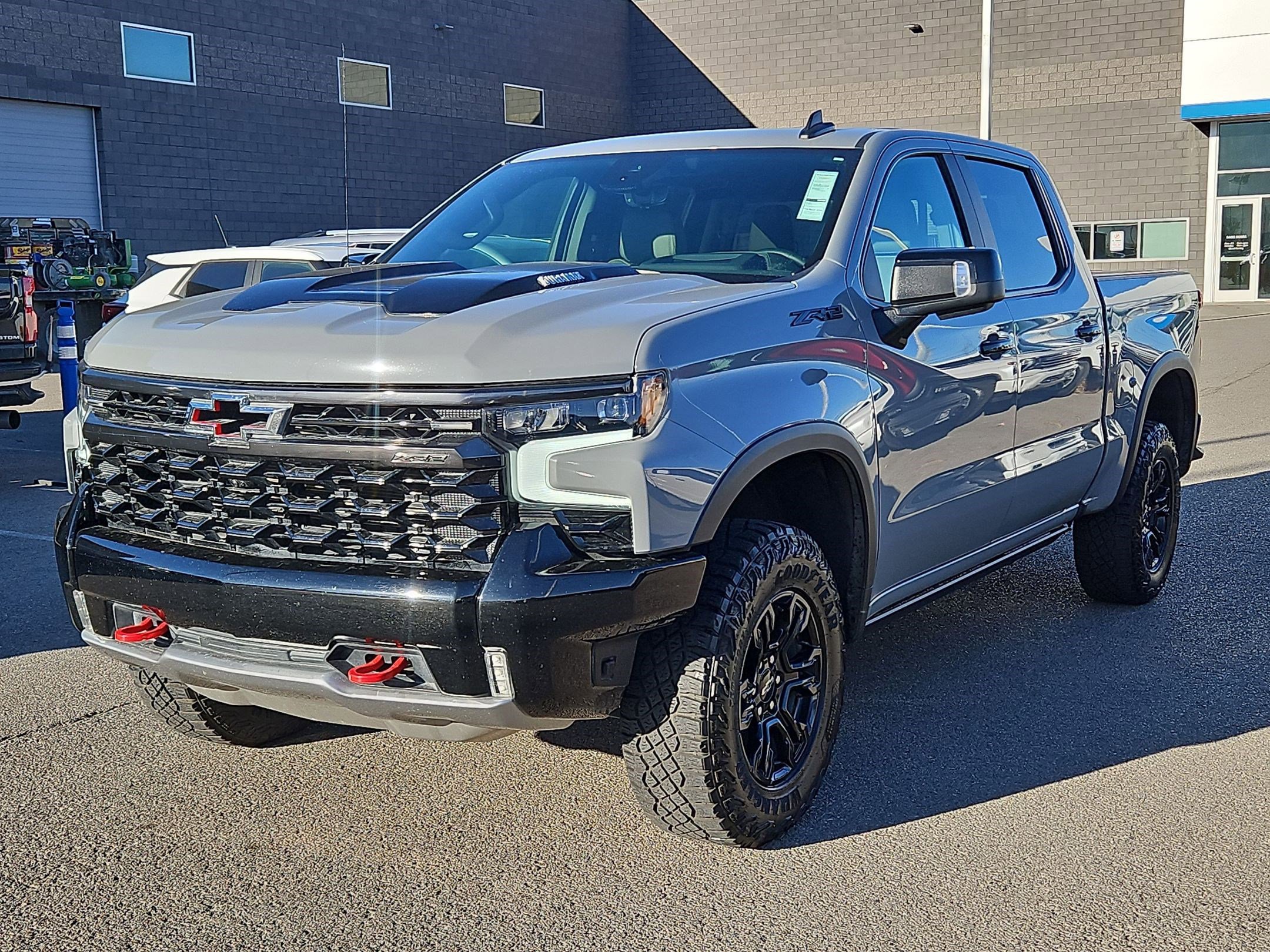 Used 2024 Chevrolet Silverado 1500 ZR2 w/ Technology Package image 8