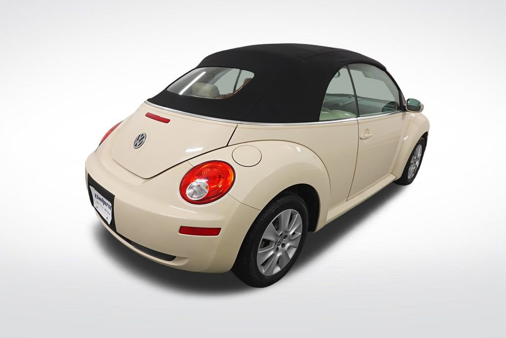 Used 2009 Volkswagen Beetle S image 5