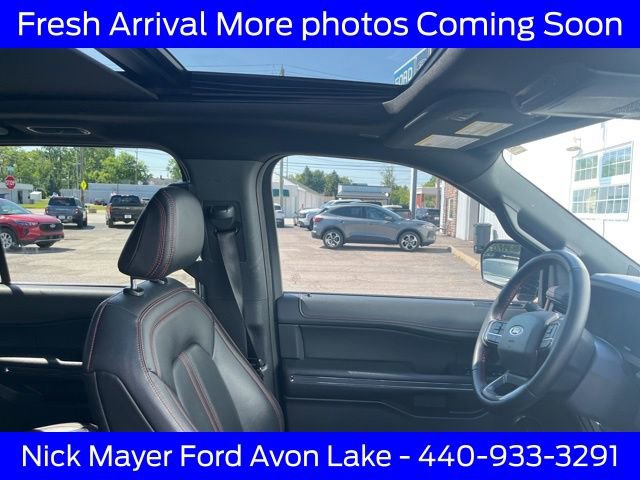 Used 2023 Ford Expedition Limited AWD/4WD image 13