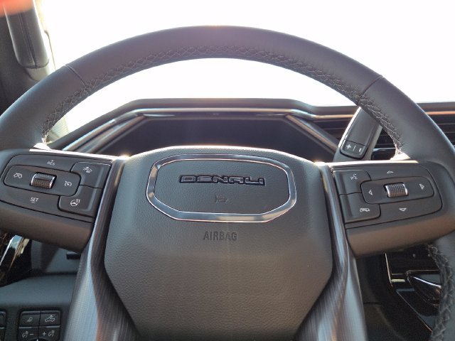 New 2026 GMC Sierra 3500 Denali Ultimate AWD/4WD image 32