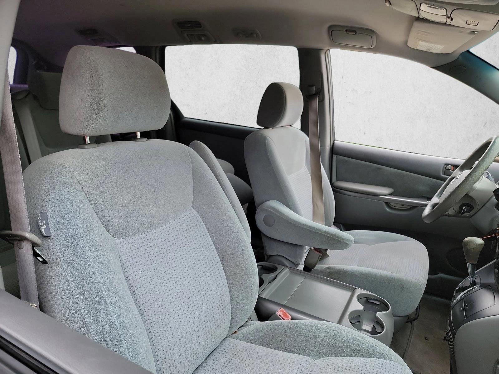 Used 2008 Toyota Sienna CE FWD image 12