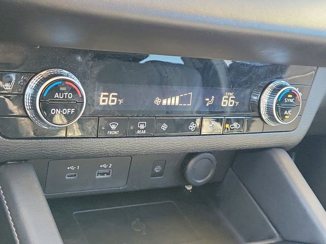 Used 2024 Mitsubishi Outlander SE image 33