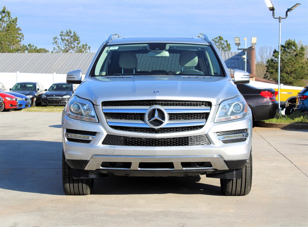 Used 2015 Mercedes-Benz GL 320 BlueTEC 4MATIC image 2
