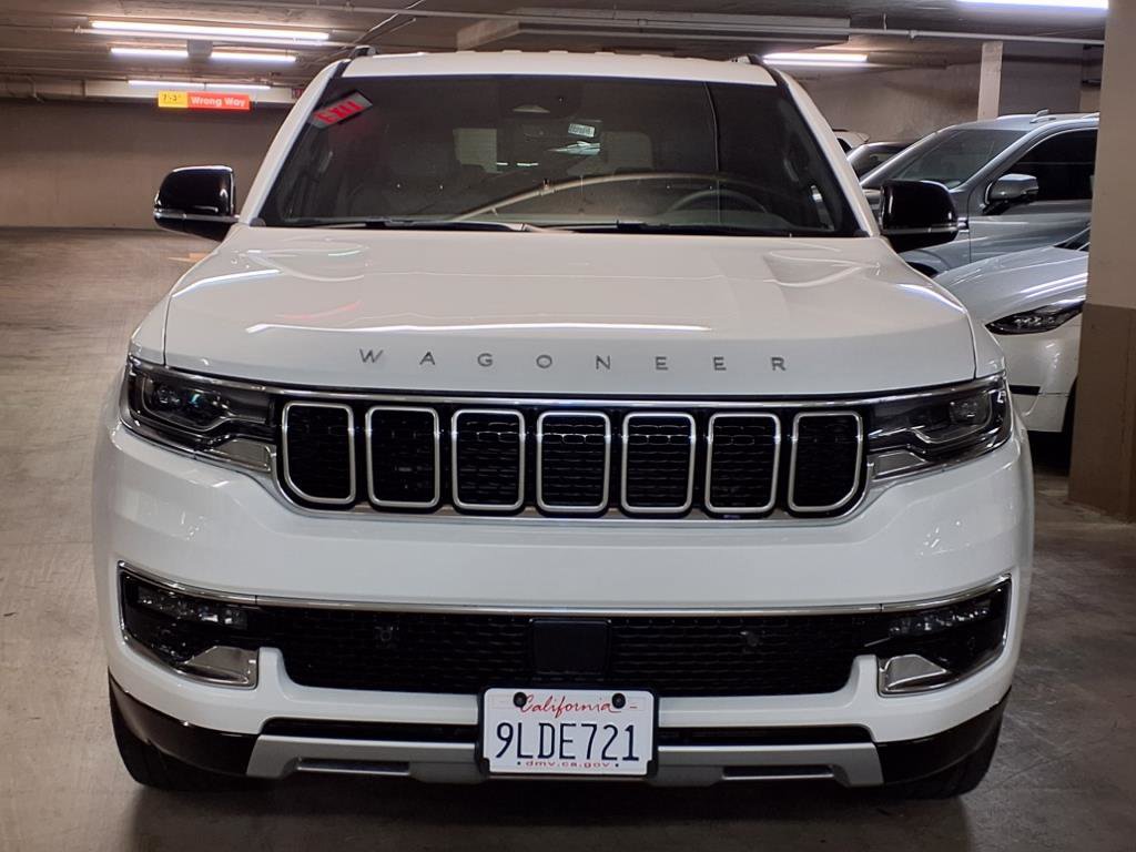 Used 2024 Jeep Wagoneer Series II w/ Flexible Seating Group image 2