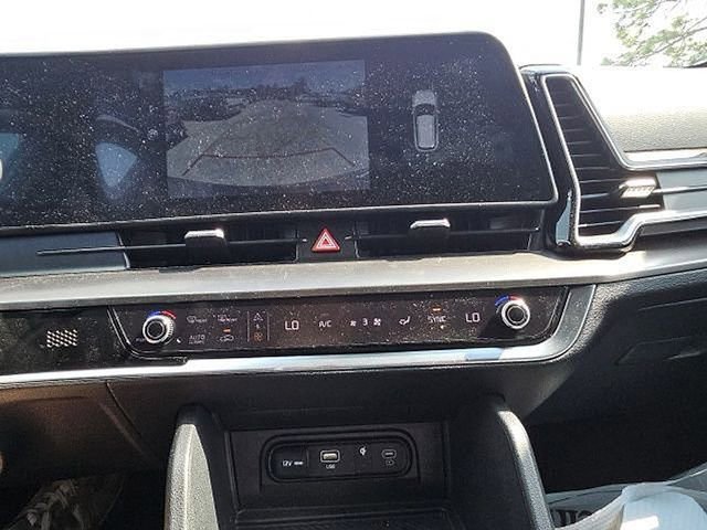 Certified 2025 Kia Sportage EX FWD image 13