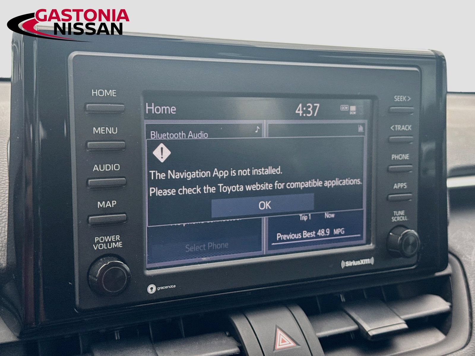 Used 2022 Toyota RAV4 LE AWD/4WD image 17