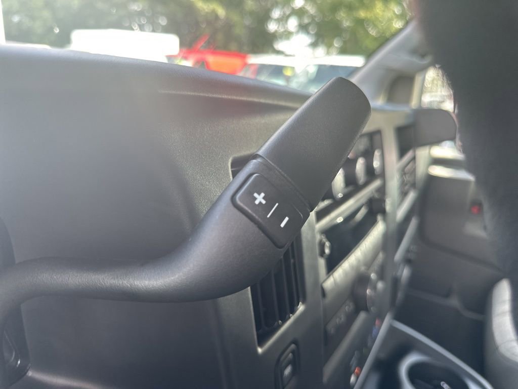 New 2025 Chevrolet Express 2500 Work Van w/ Driver Convenience Package image 10