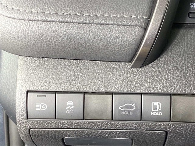 Used 2021 Toyota Camry LE w/ Carpet Mat Package (TMS) image 14
