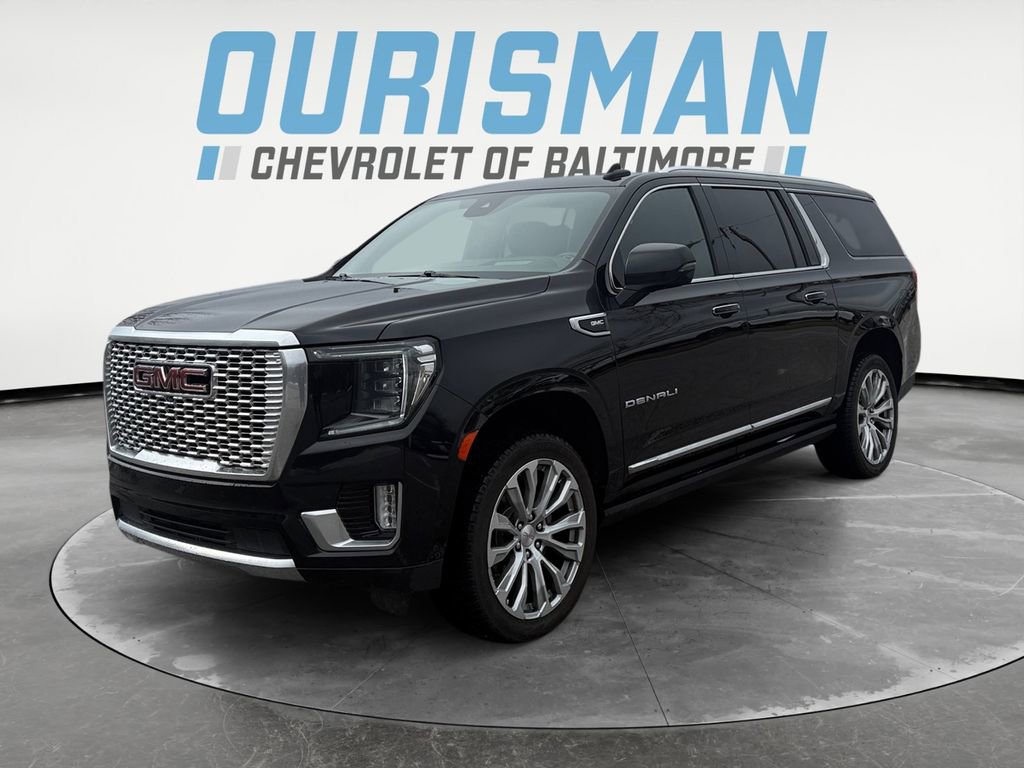 Used 2023 GMC Yukon XL Denali image 2