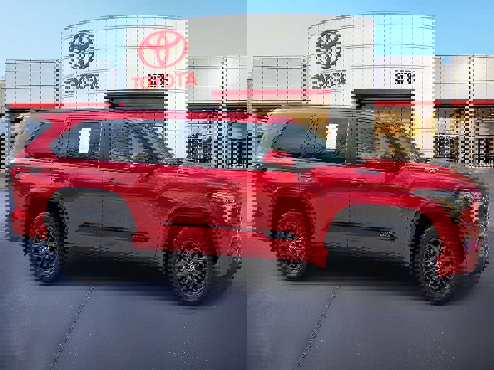 Used 2024 Toyota Sequoia Platinum image 4