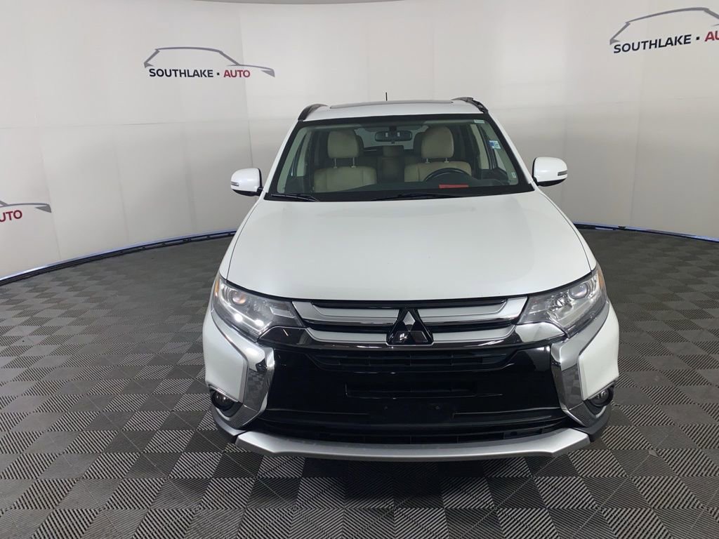 Used 2016 Mitsubishi Outlander SEL image 3