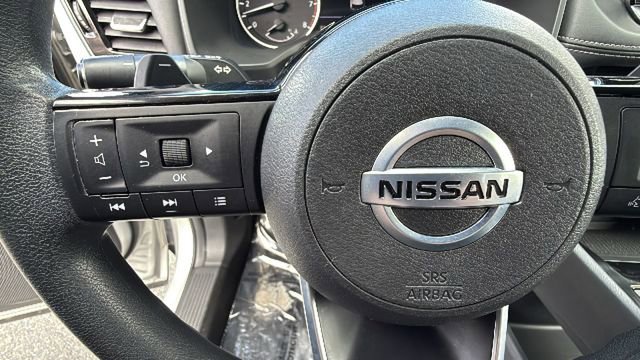 Used 2021 Nissan Rogue SV AWD/4WD image 19