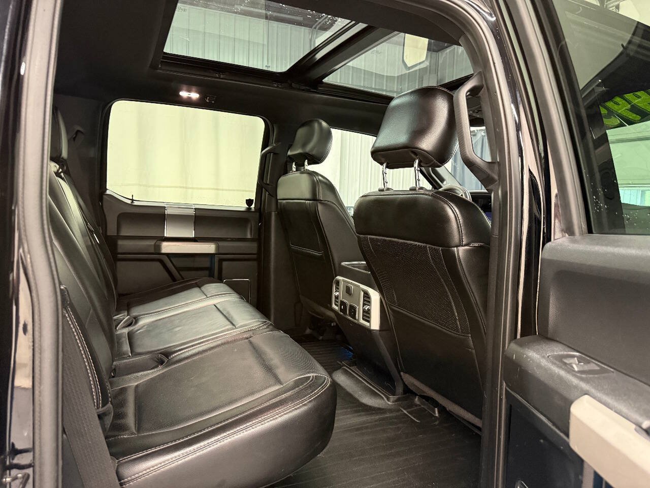 Used 2017 Ford F150 Lariat w/ Equipment Group 501A Mid AWD/4WD image 10