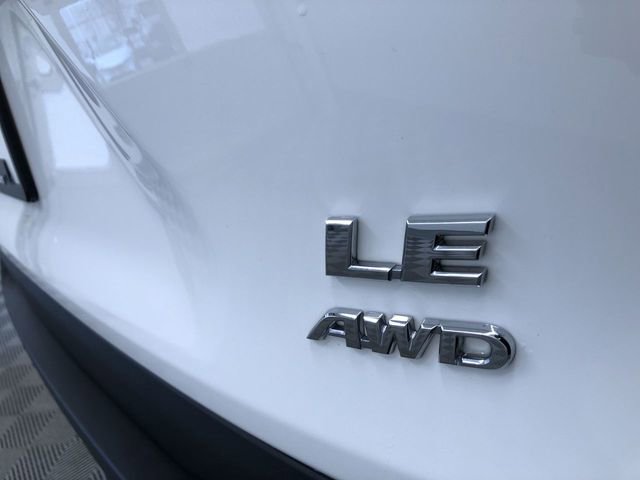 Used 2025 Toyota RAV4 LE AWD/4WD image 15