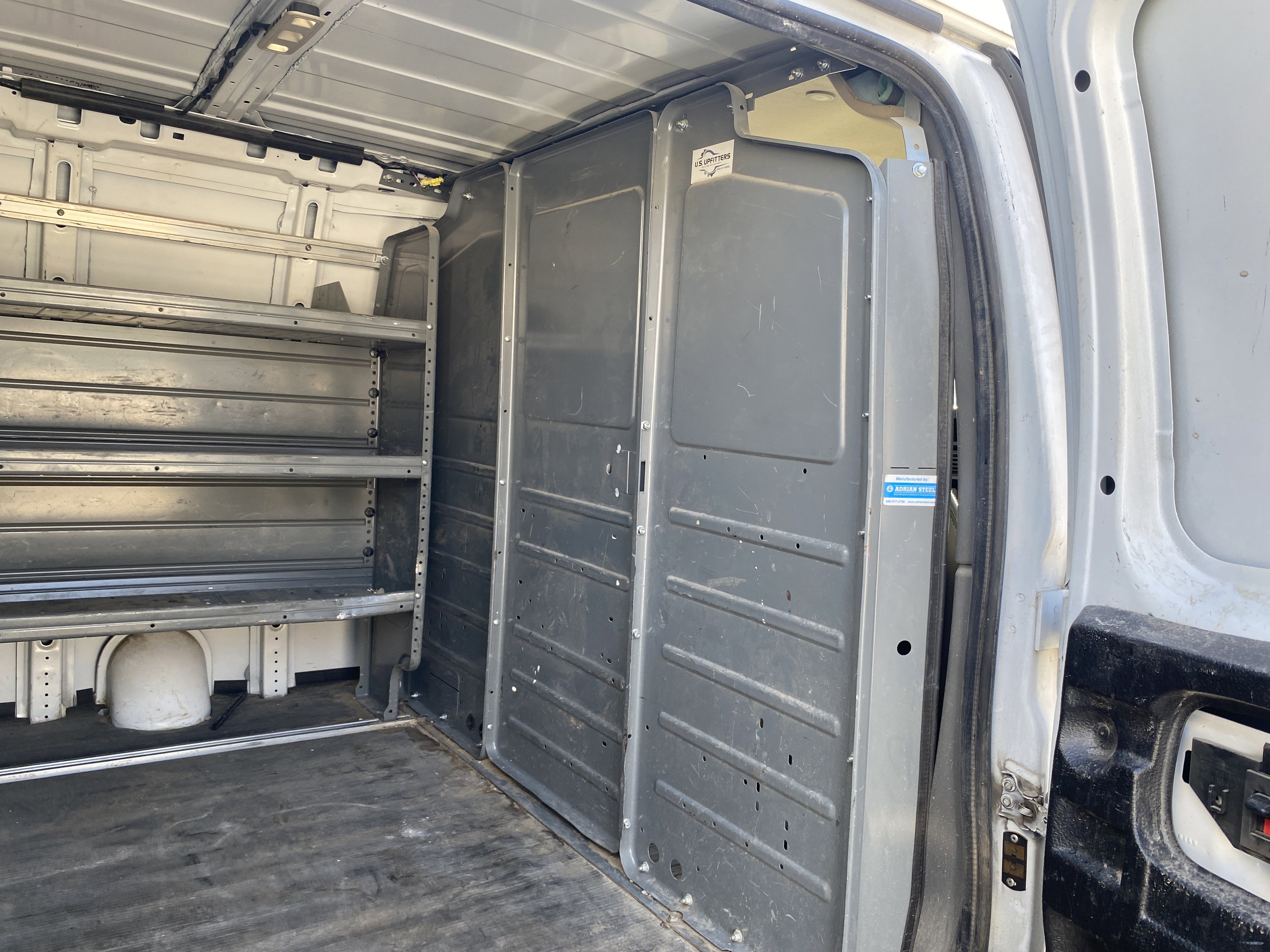 Used 2020 Chevrolet Express 2500 w/ Communications Package RWD image 22