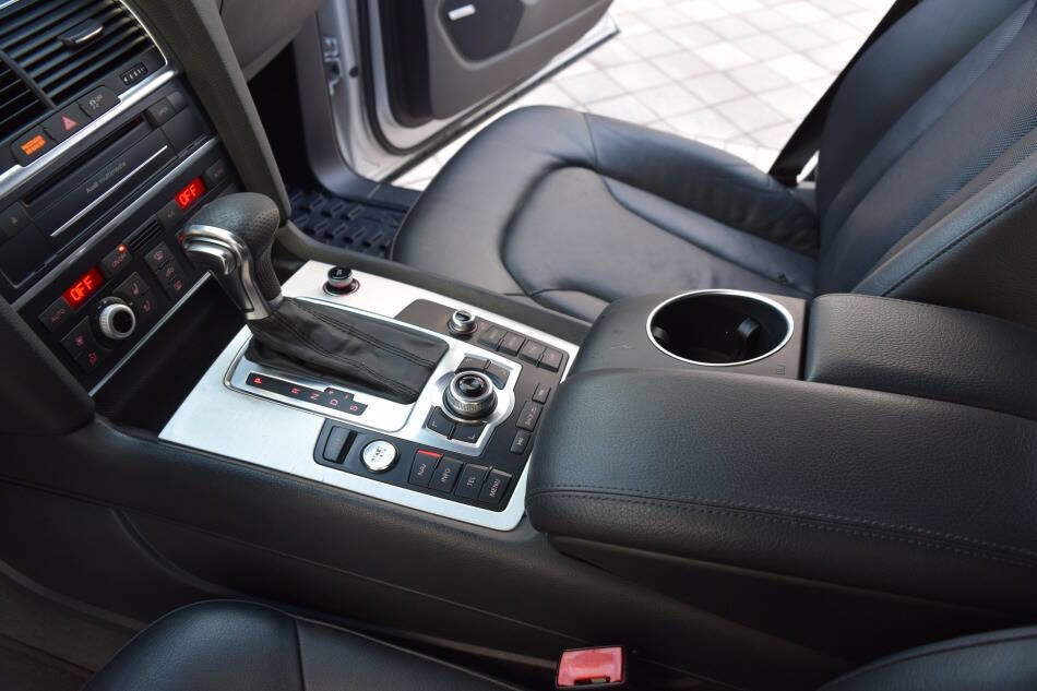 Used 2015 Audi Q7 TDI Prestige w/ Prestige Package AWD/4WD image 59
