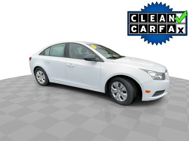 Used 2014 Chevrolet Cruze LS image 2