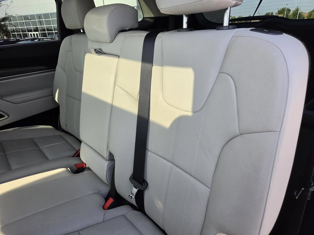 Used 2021 Kia Telluride EX FWD image 16