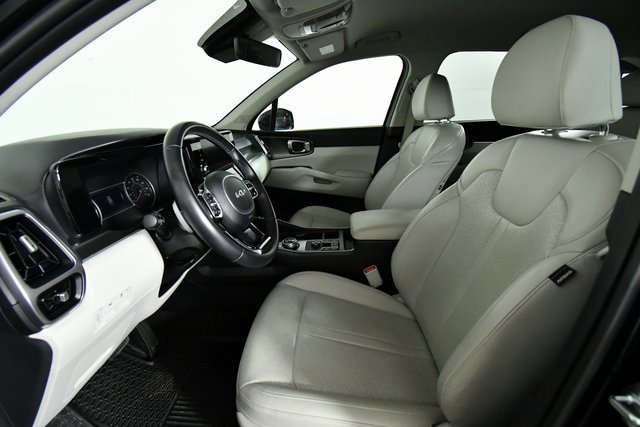 Used 2024 Kia Sorento EX image 5