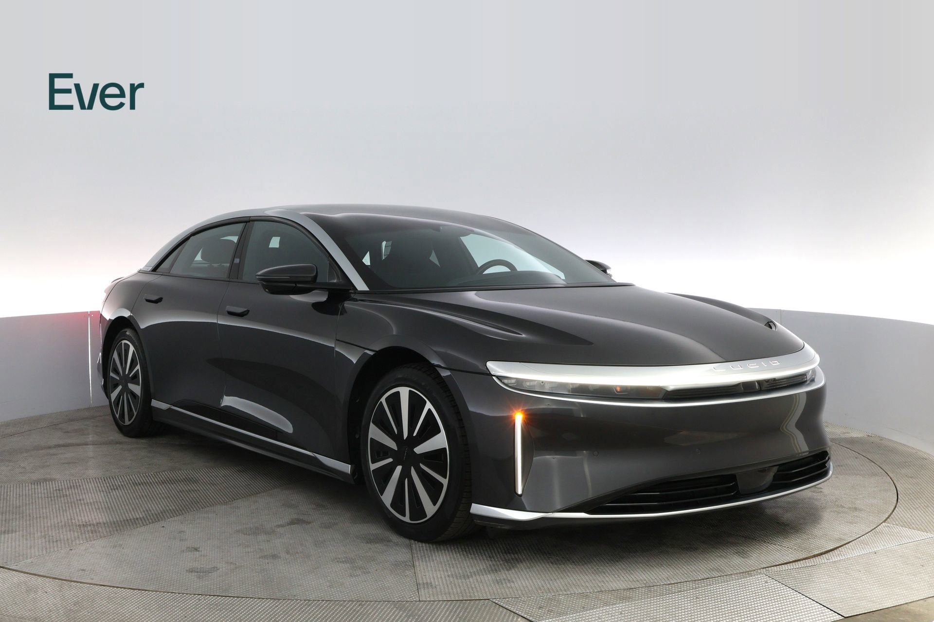 Used 2023 Lucid Air Touring image 4