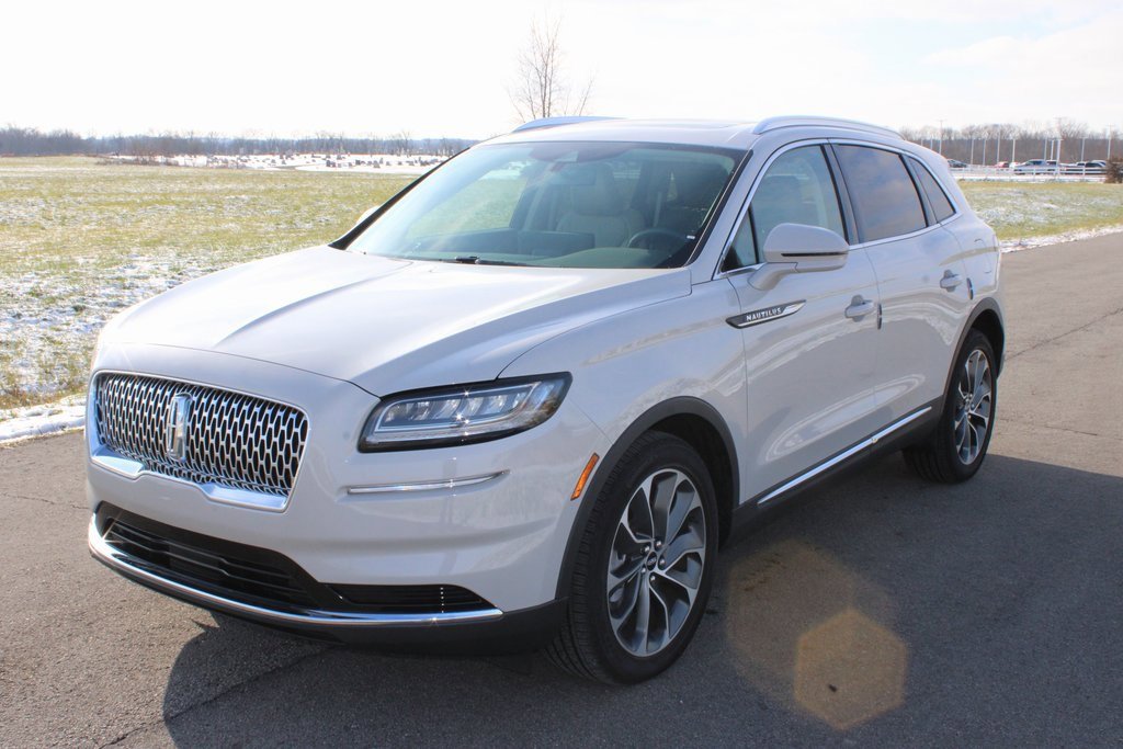 Used 2023 Lincoln Nautilus Reserve w/ Cargo Utility Package image 3