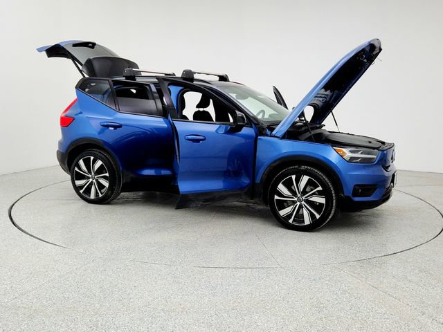 Used 2021 Volvo XC40 P8 Recharge w/ Advanced Package image 10