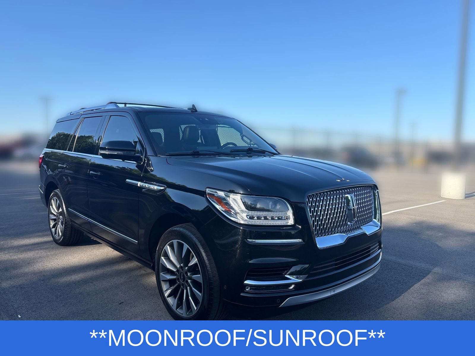 Certified 2021 Lincoln Navigator Reserve w/ Luxury Package AWD/4WD image 9